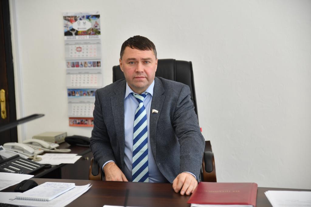 Депутат посоветовал противникам строительства школы в Саратове успокоиться и жить во благо города